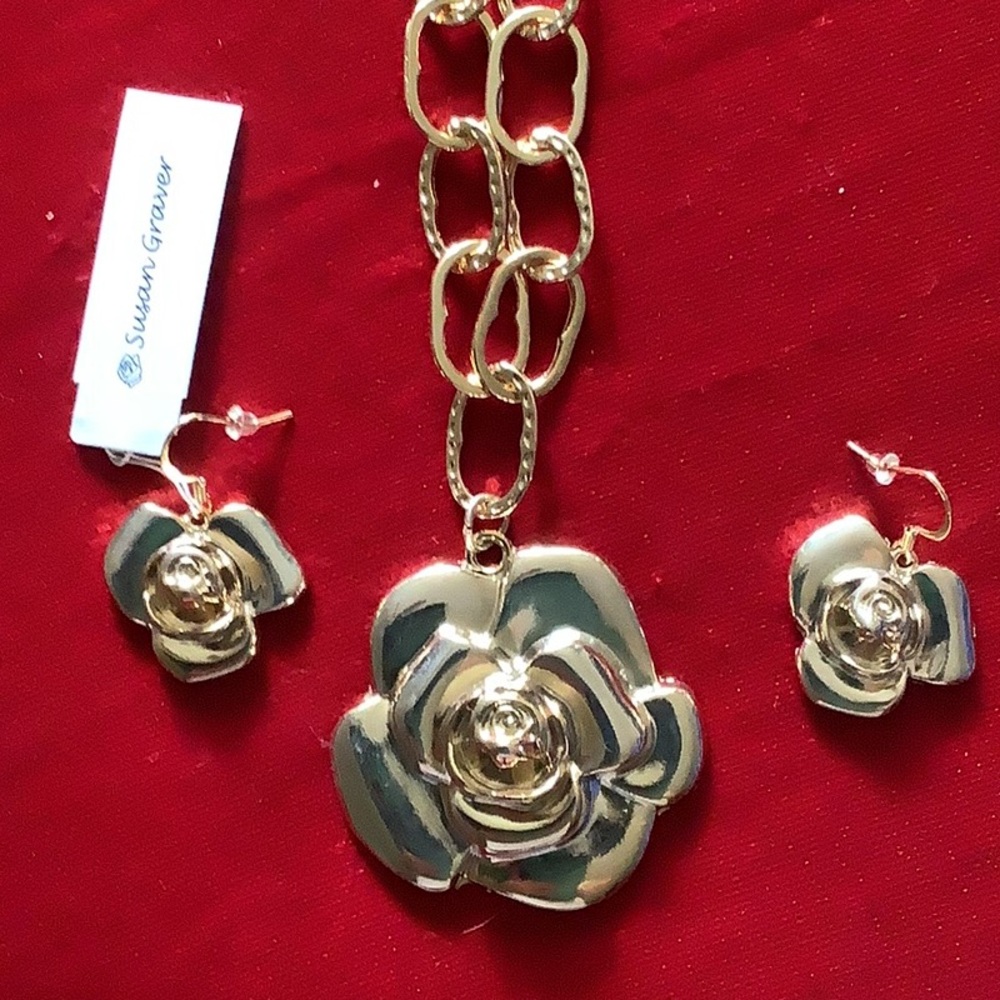 Susan Graver Rose necklace & earrings